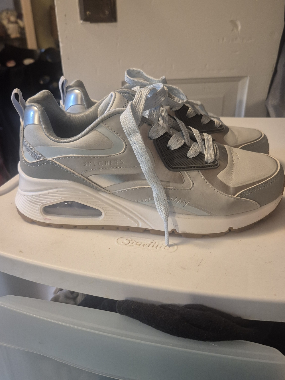 Girl sketchers Size 2